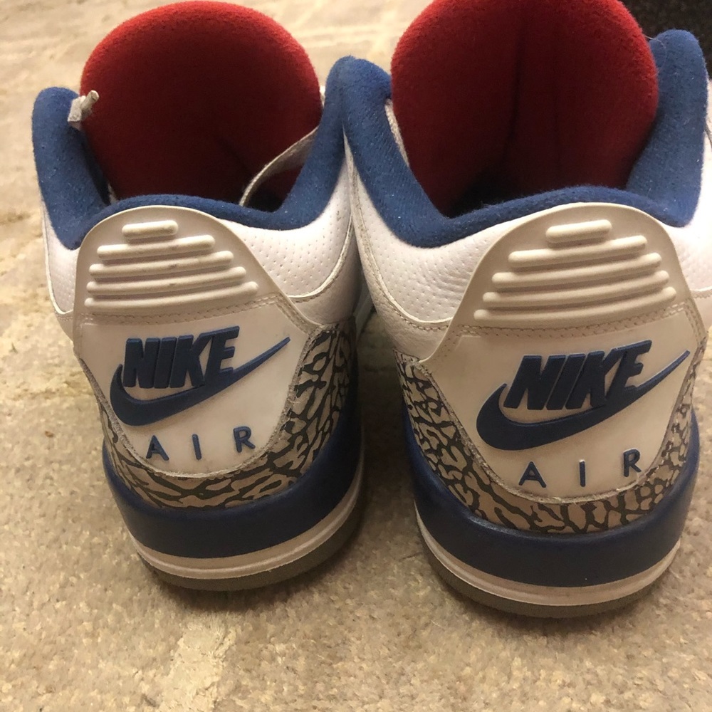 Jordan True Blue retro 3s